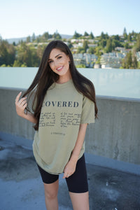 'Covered' T-Shirt in Khaki
